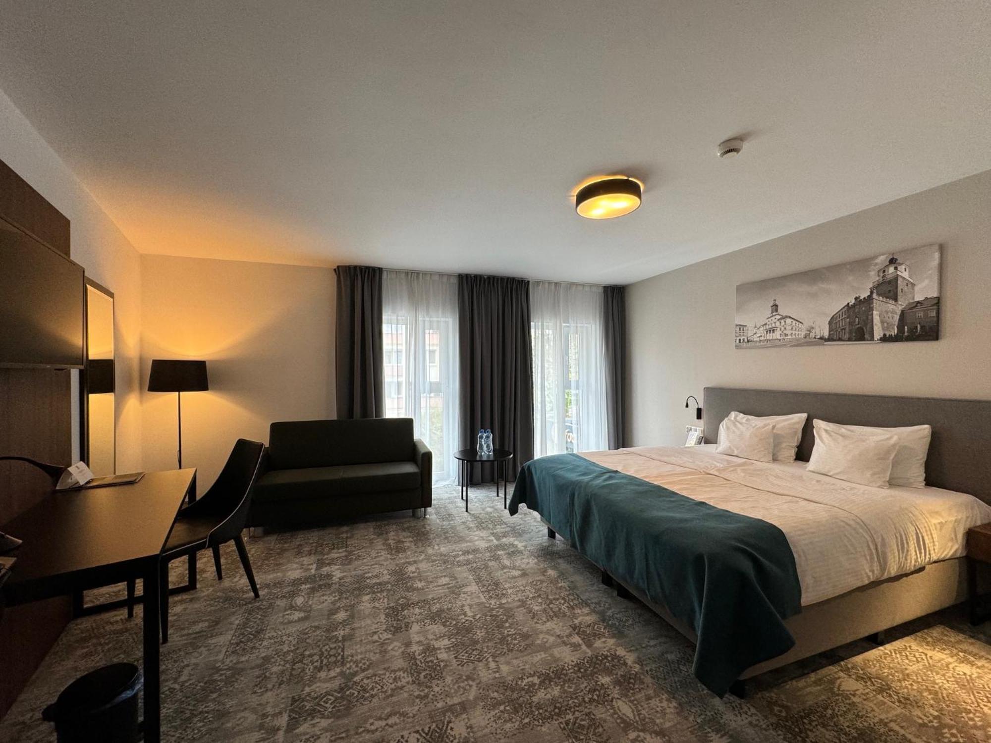 Focus Hotel Premium 루블린 외부 사진