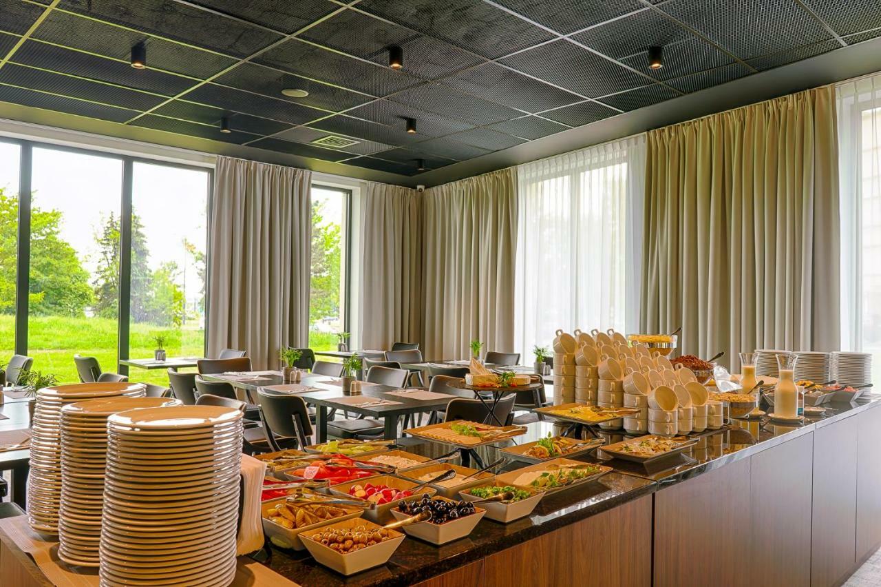 Focus Hotel Premium 루블린 외부 사진